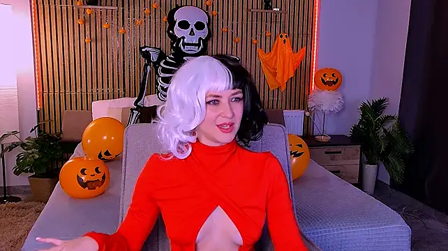 EmeraldGlow live cam on StripChat