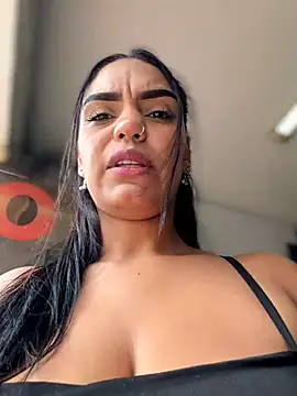 Sara-77 live cam on StripChat