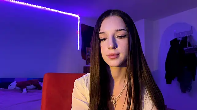 AntoninaErtle live cam on StripChat