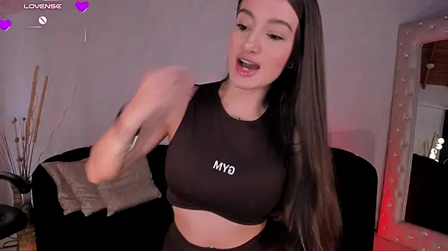 MaryLewis_ live cam on StripChat