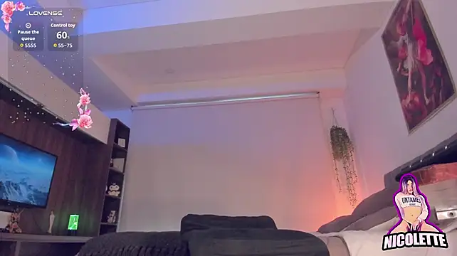 nicolette_tay