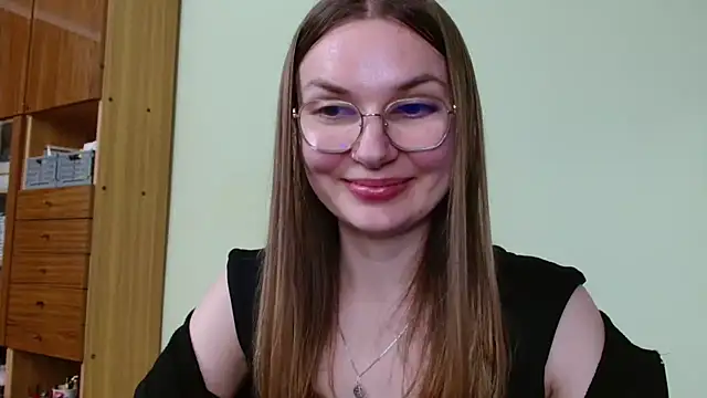 LooveELLYx live cam on StripChat