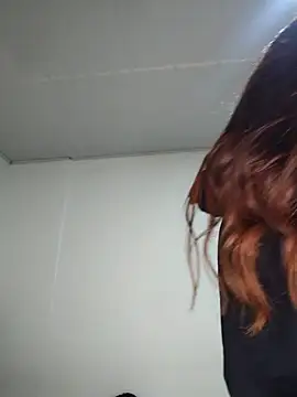 samm_curvy