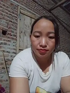 Na19tui live cam on StripChat