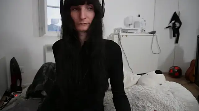 CeriseLapine live cam on StripChat