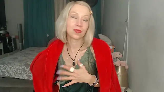 LuxuryNika