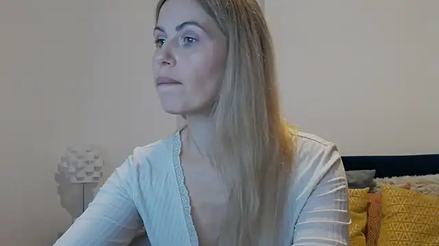 Lika_Soul live cam on StripChat