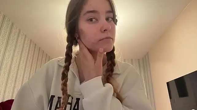 TeshaCumbass live cam on StripChat