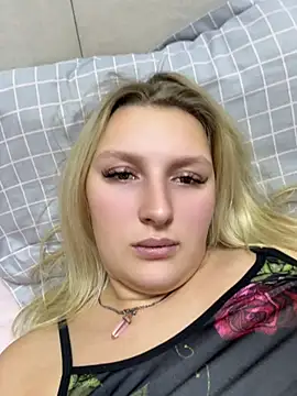 Kleo_Key live cam on StripChat