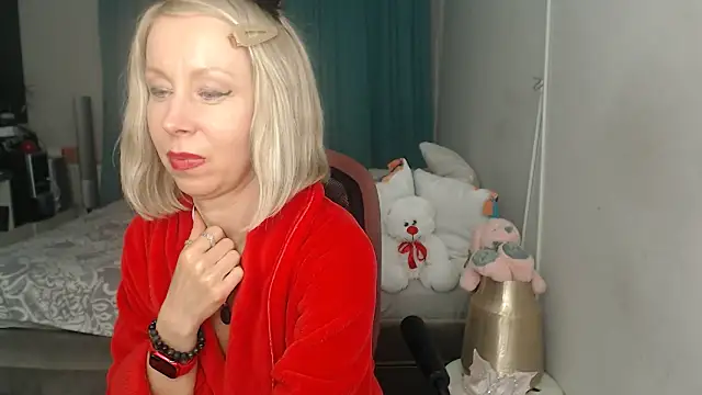 LuxuryNika live cam on StripChat
