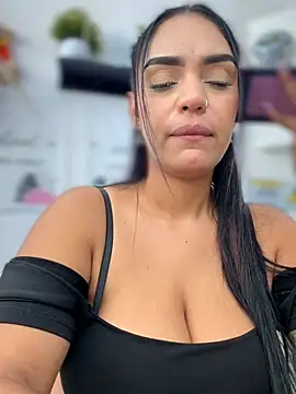sara-77 (G young) - All naked Squirt Front My Boss🤫-TICKET