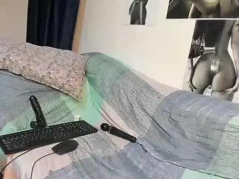 Tinysexydoll live cam on StripChat
