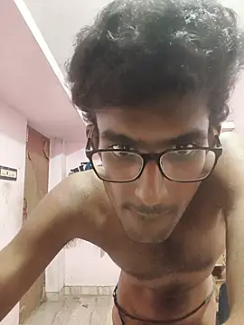 manikanda64 live cam on StripChat