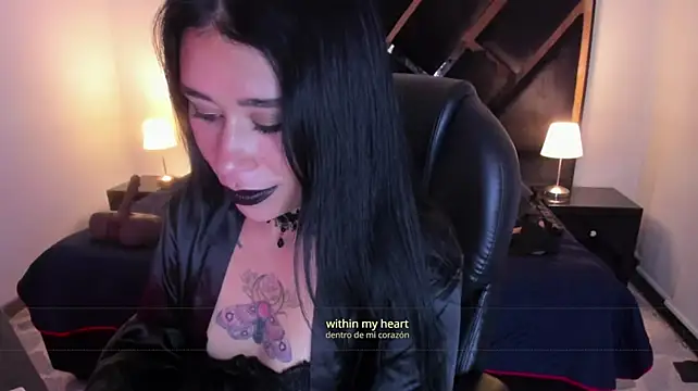 SusanVilla live cam on StripChat