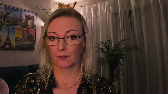 vanessa_chat live cam on StripChat