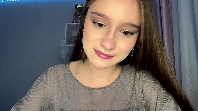 DonetteAlaya live cam on StripChat