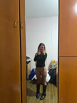 Thegirlofthemirror