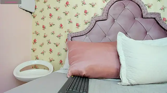 ariana_moon00