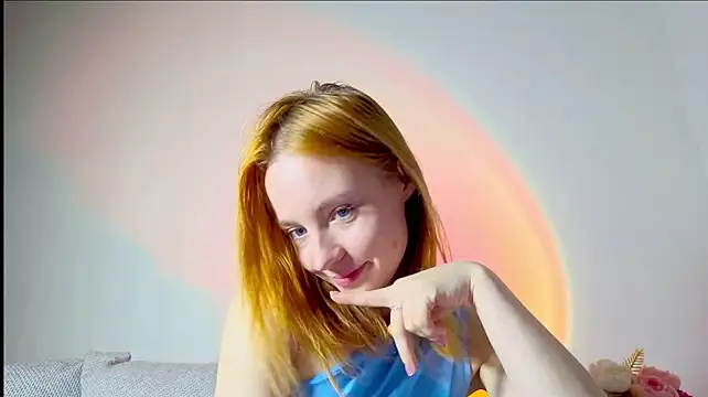 camgirl CarolineMarlow live Chat on webcam