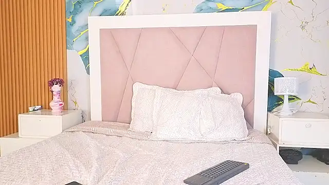 ZoeeEvans webcam