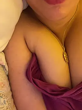 Bold-arabic-vibes live cam on StripChat