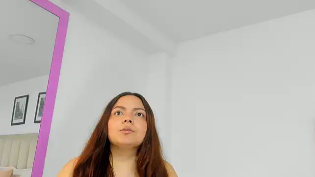 CherryScarlet_ live cam on StripChat