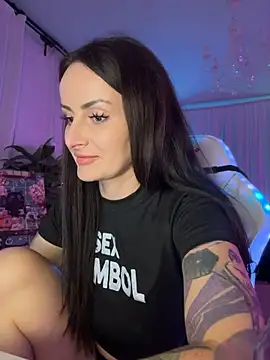 AnnaMaria- live cam on StripChat