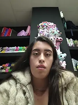 MissNyraSecret live cam on StripChat