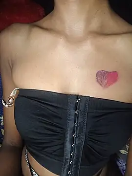 BunnyBloom25 live cam on StripChat