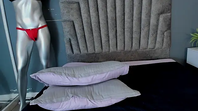 charlie___musk (M twink) - Let´s cum together!