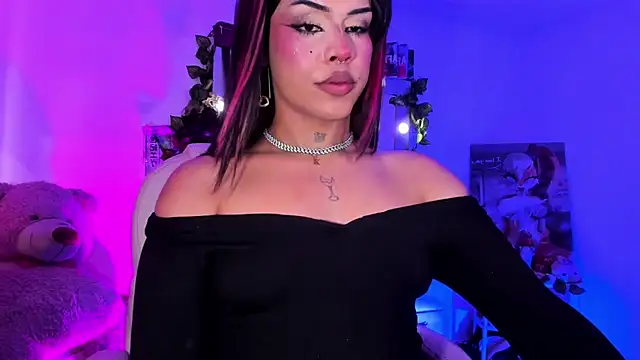 Devil_Kitsa live cam on StripChat