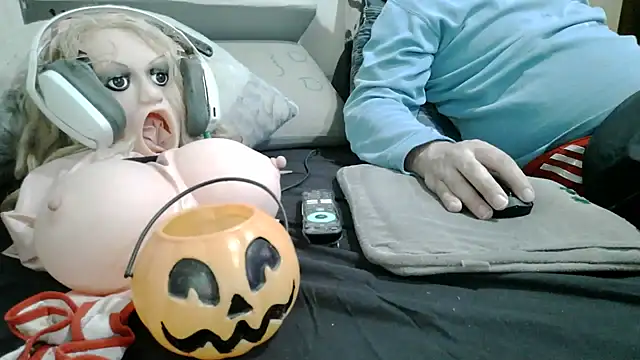 messi_syssy live cam on StripChat