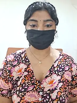 Your_Sanaa1 live cam on StripChat