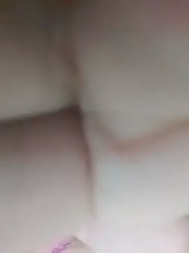Mollyanyy live cam on StripChat
