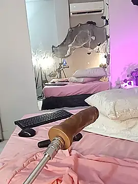 Liastarkk live cam on StripChat