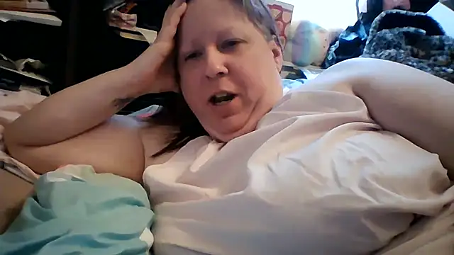 starlight1983 live cam on StripChat