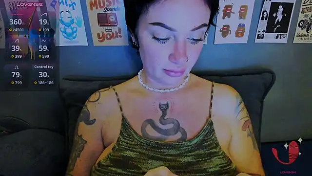 EllieOz