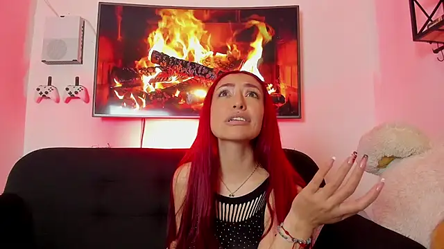 Scarlett__bell