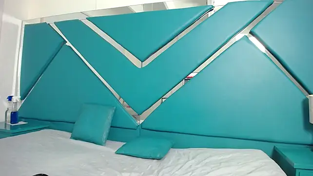 Arianna_Toro__