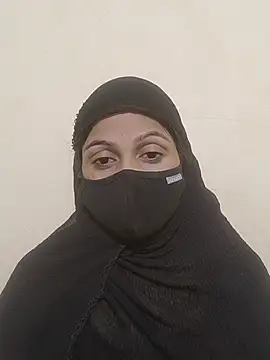 Hot_Saraa04