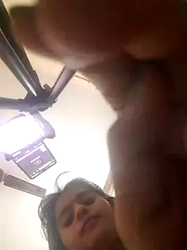 cutie_neelu live cam on StripChat