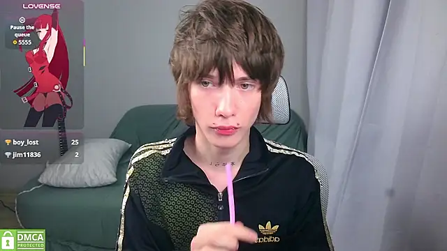 LeonBoykisser webcam