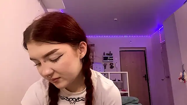 ThuyValentini webcam