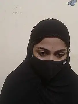Hot_Saraa04
