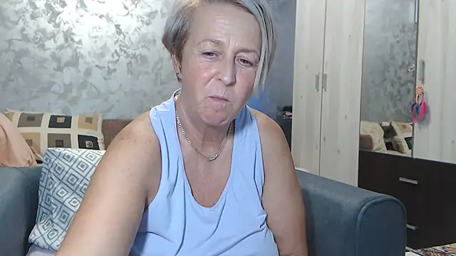 RosesandLillies live cam on StripChat