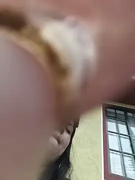 outdoors_velen (G young) - Show pussy open😈