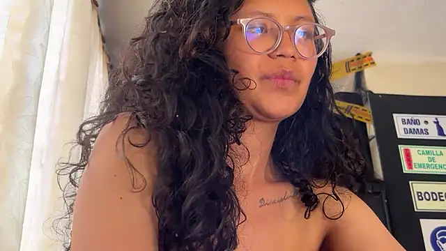 You_Ana31 live cam on StripChat