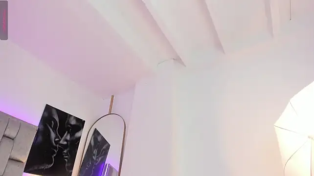 Kiaraa_lux live cam on StripChat