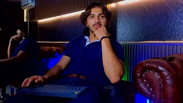 ArturoCardona_ live cam on StripChat