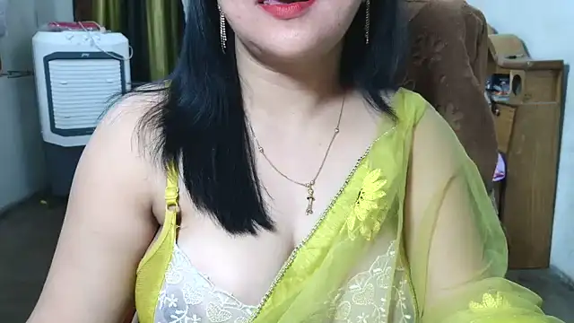Cute_Mahi22 webcam